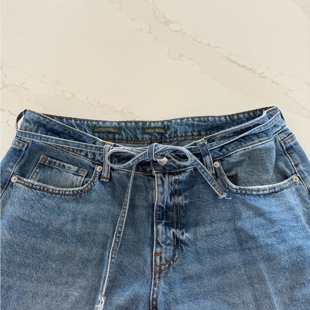 Excellent Condition Wild Fable Low Rise Baggy Jean. Size 12 Short. - Picture 3 of 5